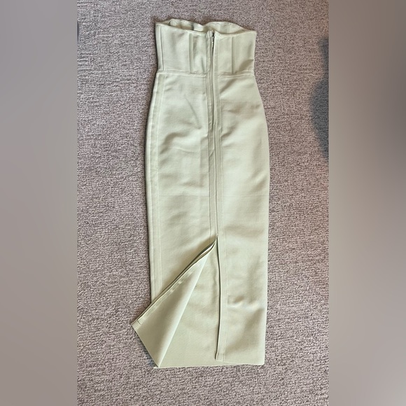 Pretty Little Thing | corset bandeau bandage dress - Picture 6 of 10